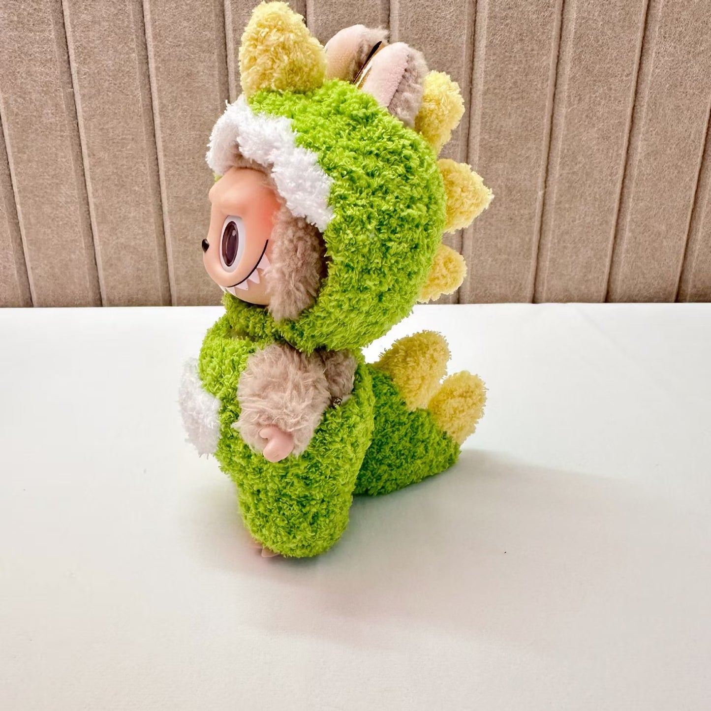 6.7-inch Labubu doll clothing, featuring a dinosaur design with a soft and plush texture.